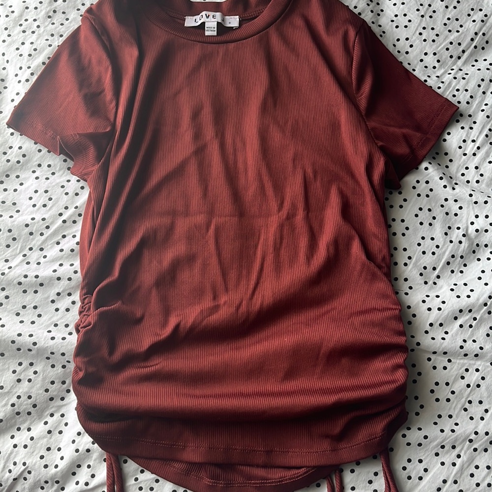 S red ( drawstring sides ) t shirt